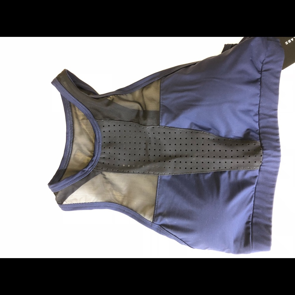 APL sports bra